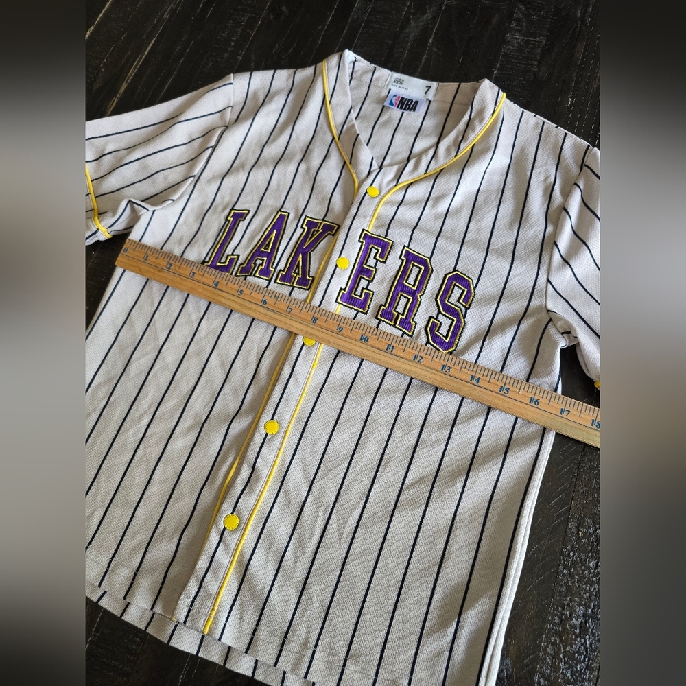Cotton On Kids NBA Los Angeles Lakers Jersey Style Shirt Size 7 Small V-Neck - Picture 4 of 7